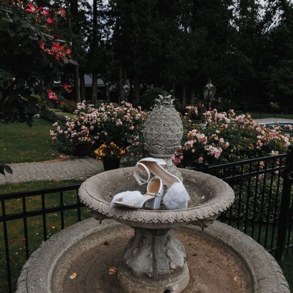 Comfy & Cute Wedding shoes - size 7 - Picture 3 of 8